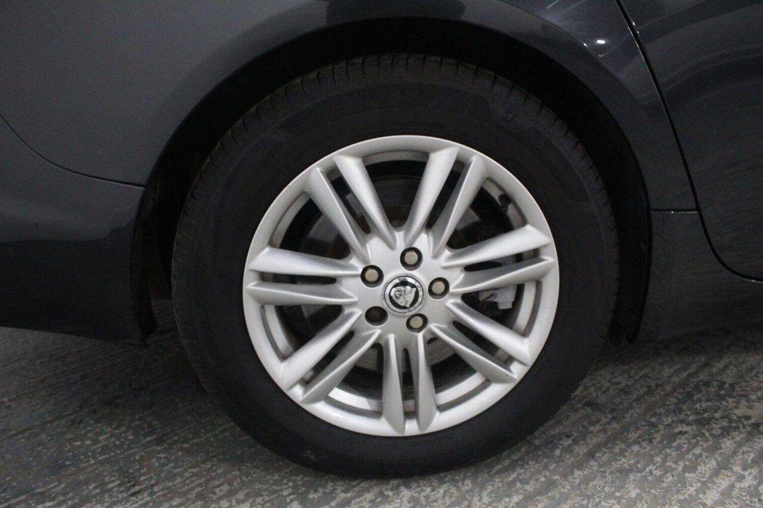 Used Jaguar XF 2013 for sale - 76830345: Photo 63