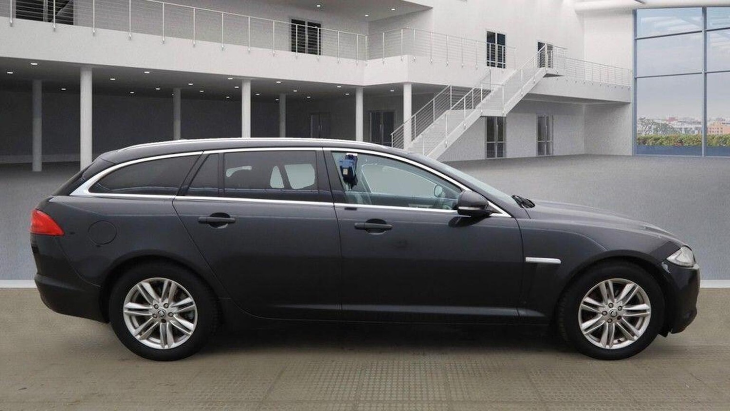 Used Jaguar XF 2013 for sale - 76830345: Photo 8