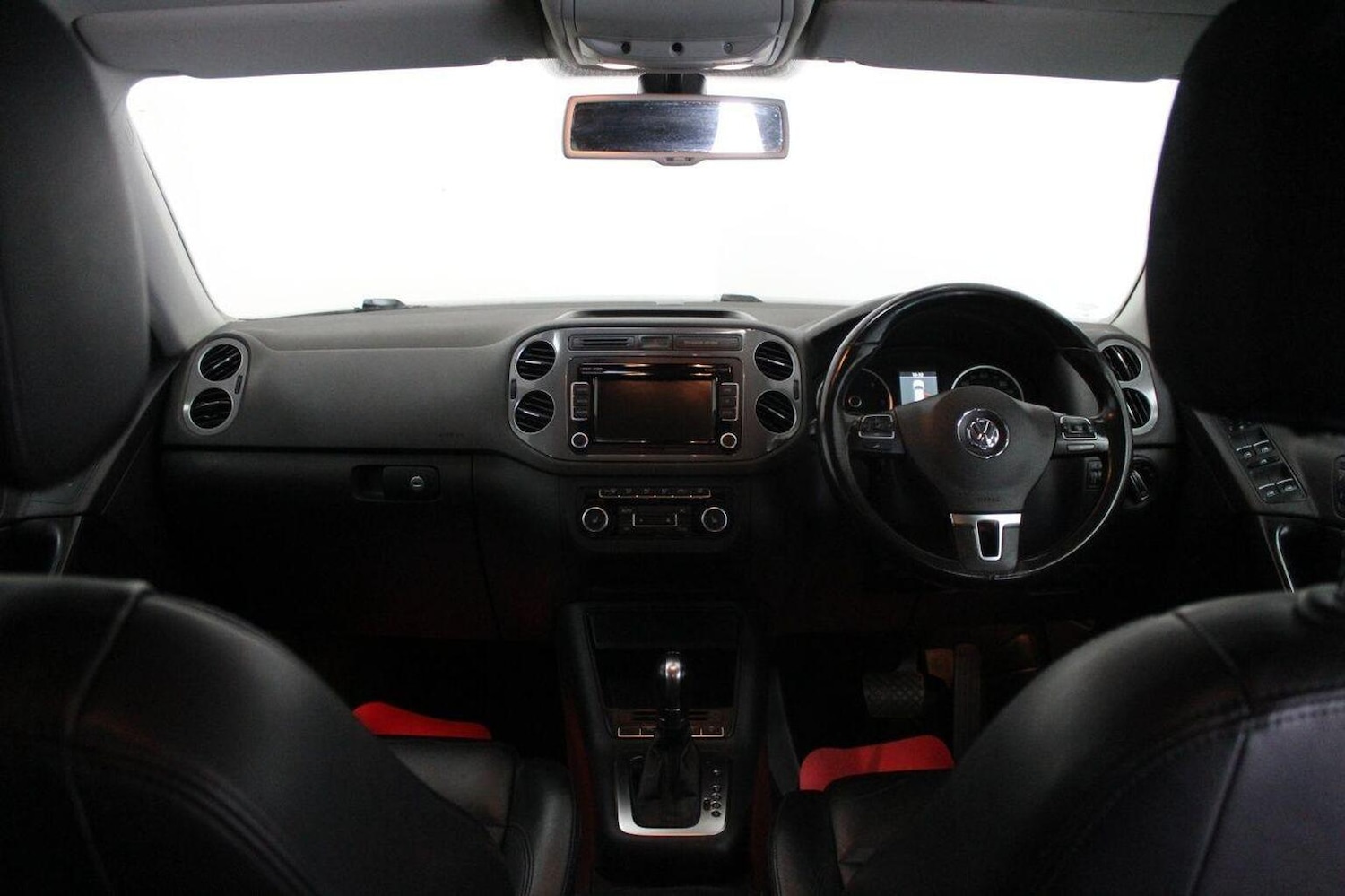 Used Volkswagen Tiguan 2012 for sale - 76402170: Photo 29