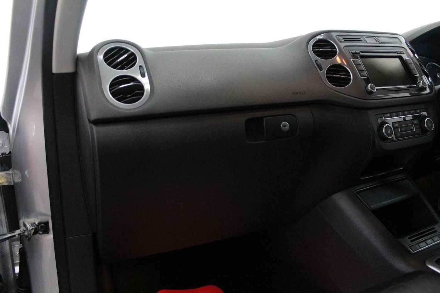 Used Volkswagen Tiguan 2012 for sale - 76402170: Photo 31