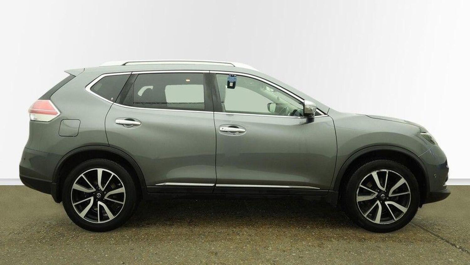 Used Nissan X-Trail 2017 for sale - 77314125: Photo 9