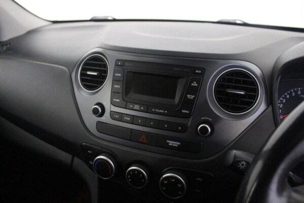 Used Hyundai i10 2019 for sale - 75677054: Photo 34