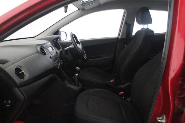 Used Hyundai i10 2019 for sale - 75677054: Photo 43