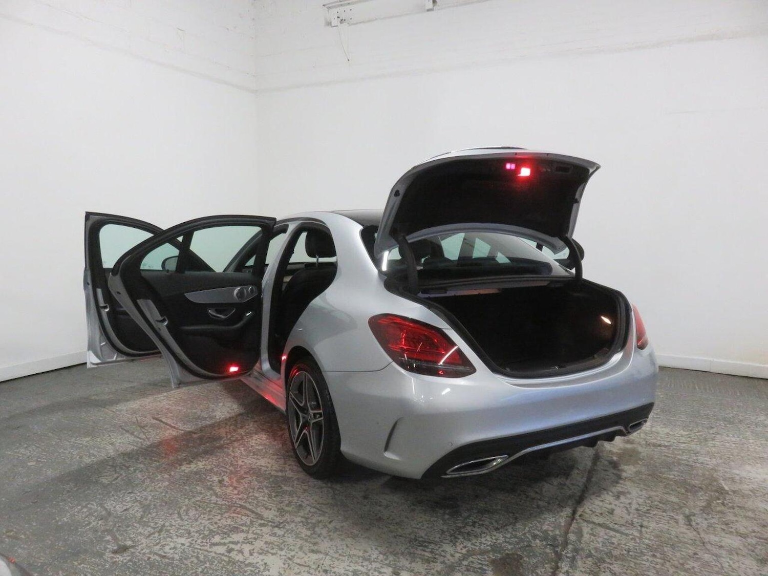 Used Mercedes-Benz C Class 2018 for sale - 77938005: Photo 22