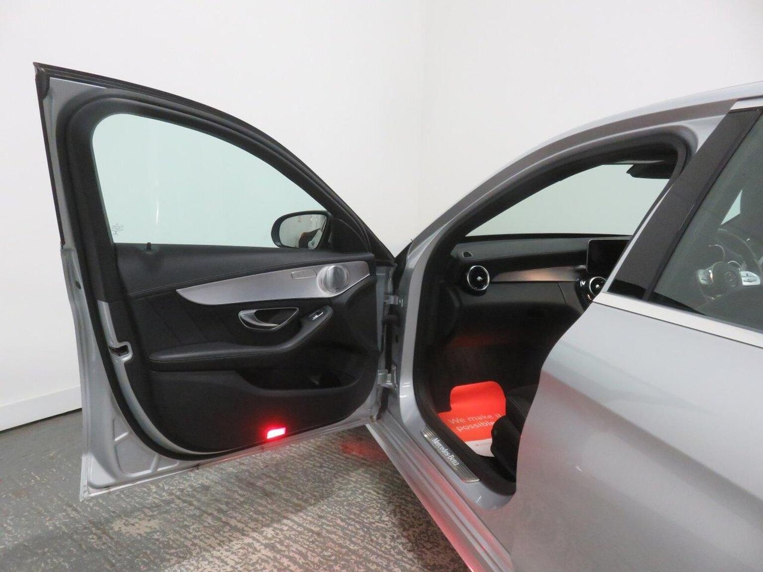 Used Mercedes-Benz C Class 2018 for sale - 77938005: Photo 29