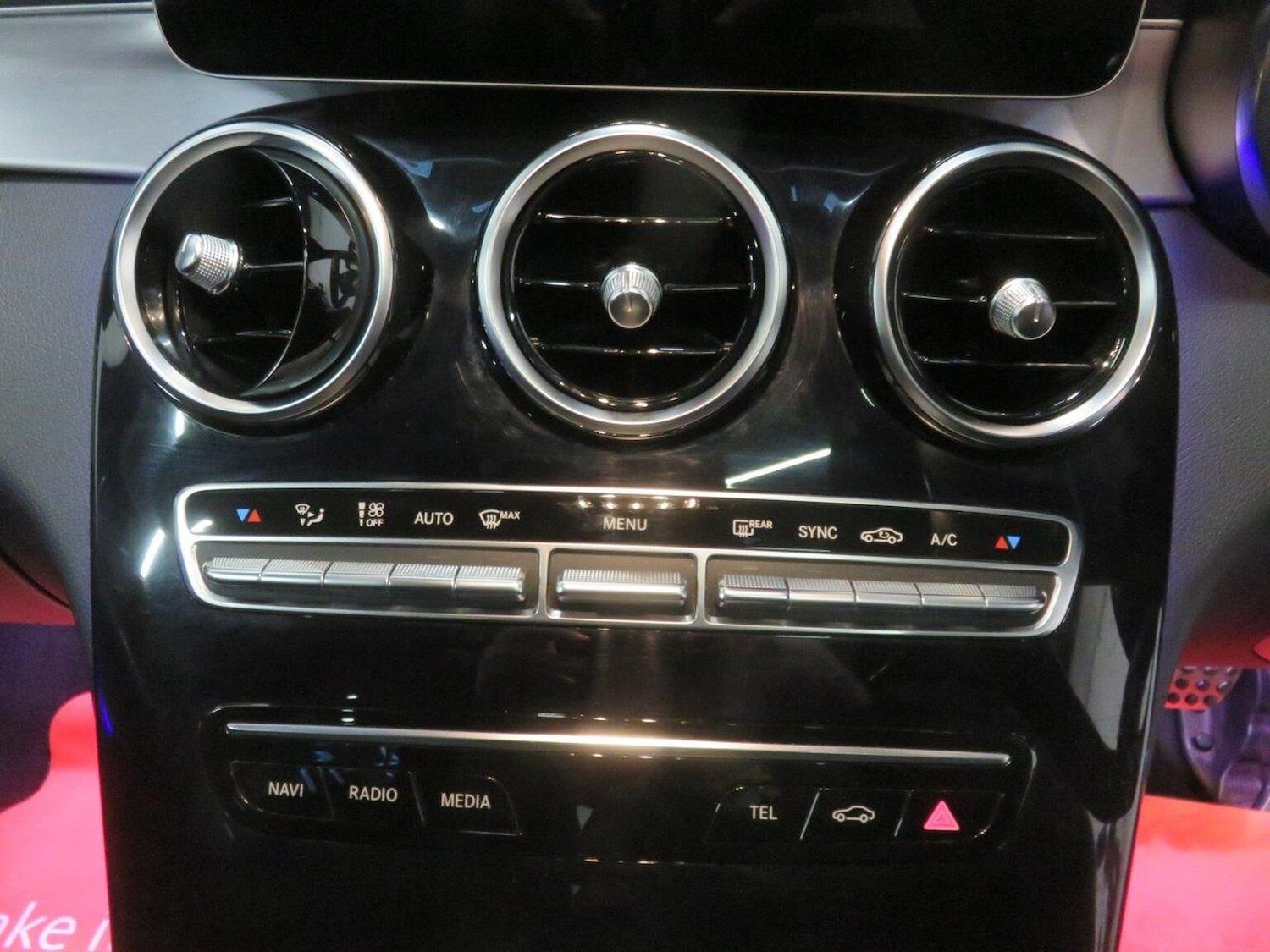 Used Mercedes-Benz C Class 2018 for sale - 77938005: Photo 42