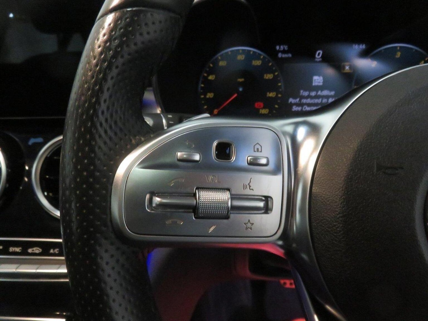 Used Mercedes-Benz C Class 2018 for sale - 77938005: Photo 47