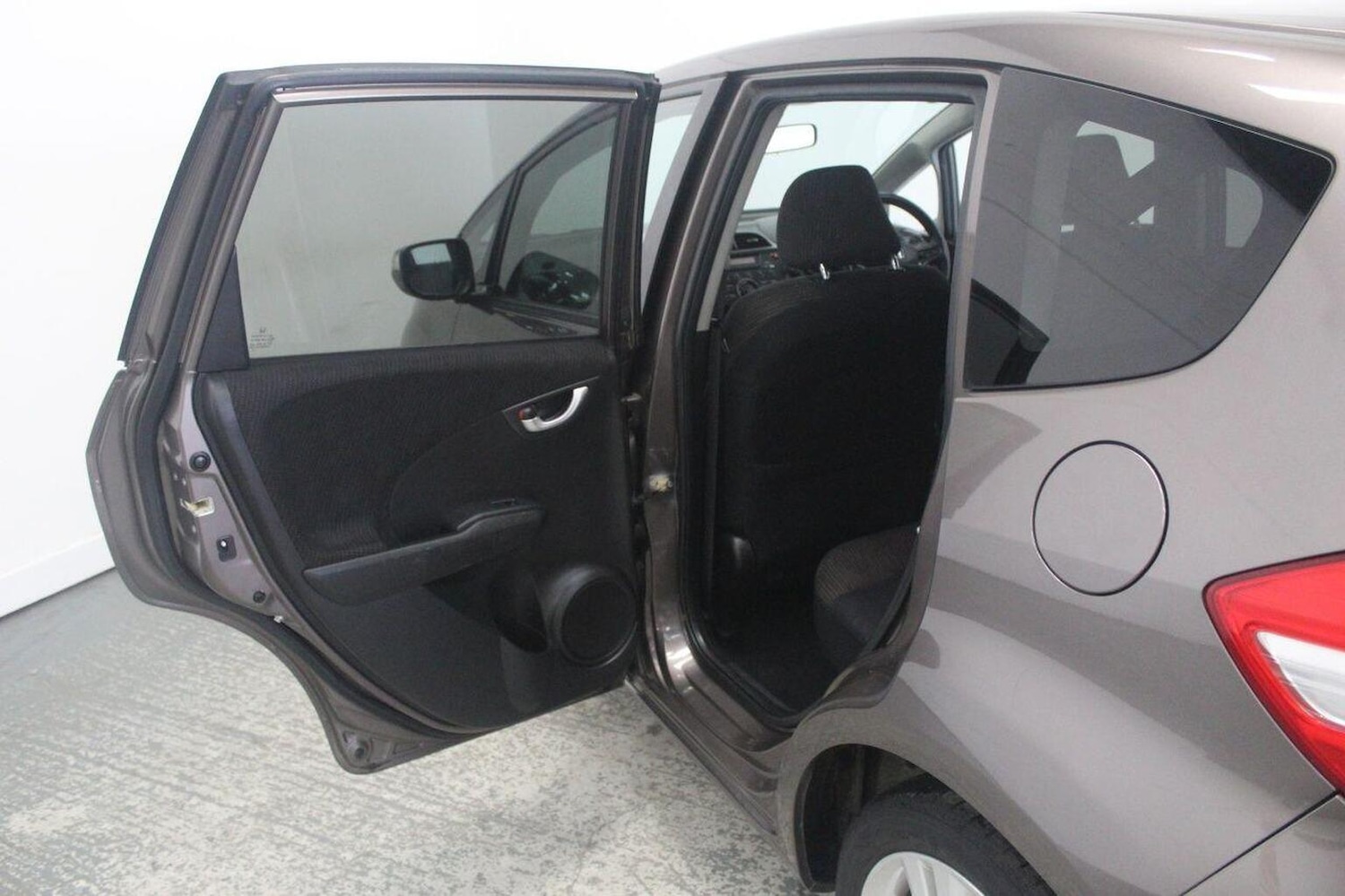 Used Honda Jazz 2013 for sale - 77241890: Photo 25