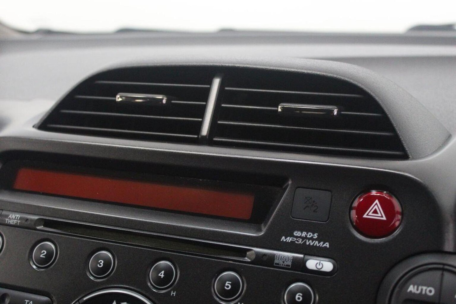 Used Honda Jazz 2013 for sale - 77241890: Photo 32