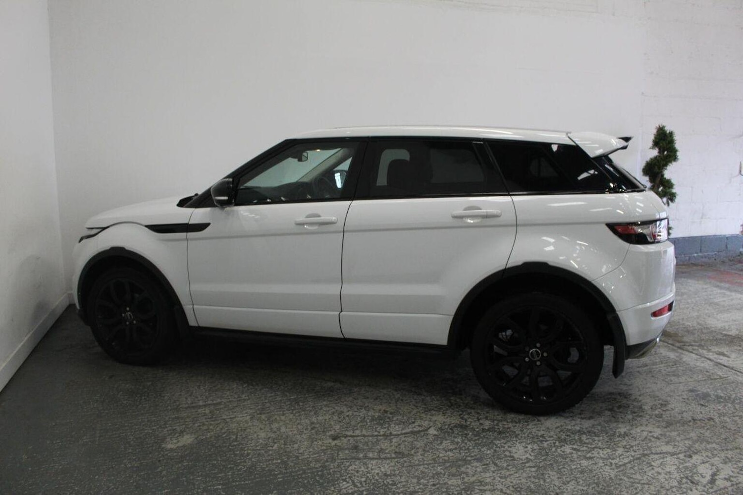 Used Land Rover Range Rover Evoque 2012 for sale - 76035543: Photo 10