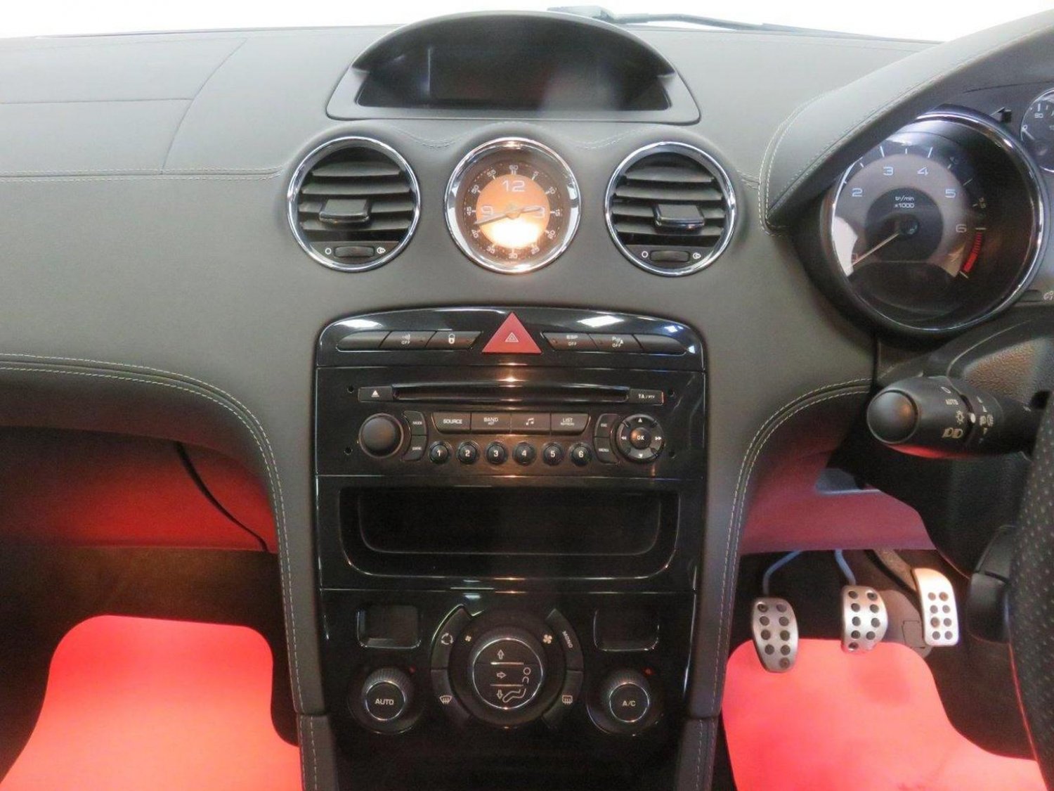 Vehicle 29