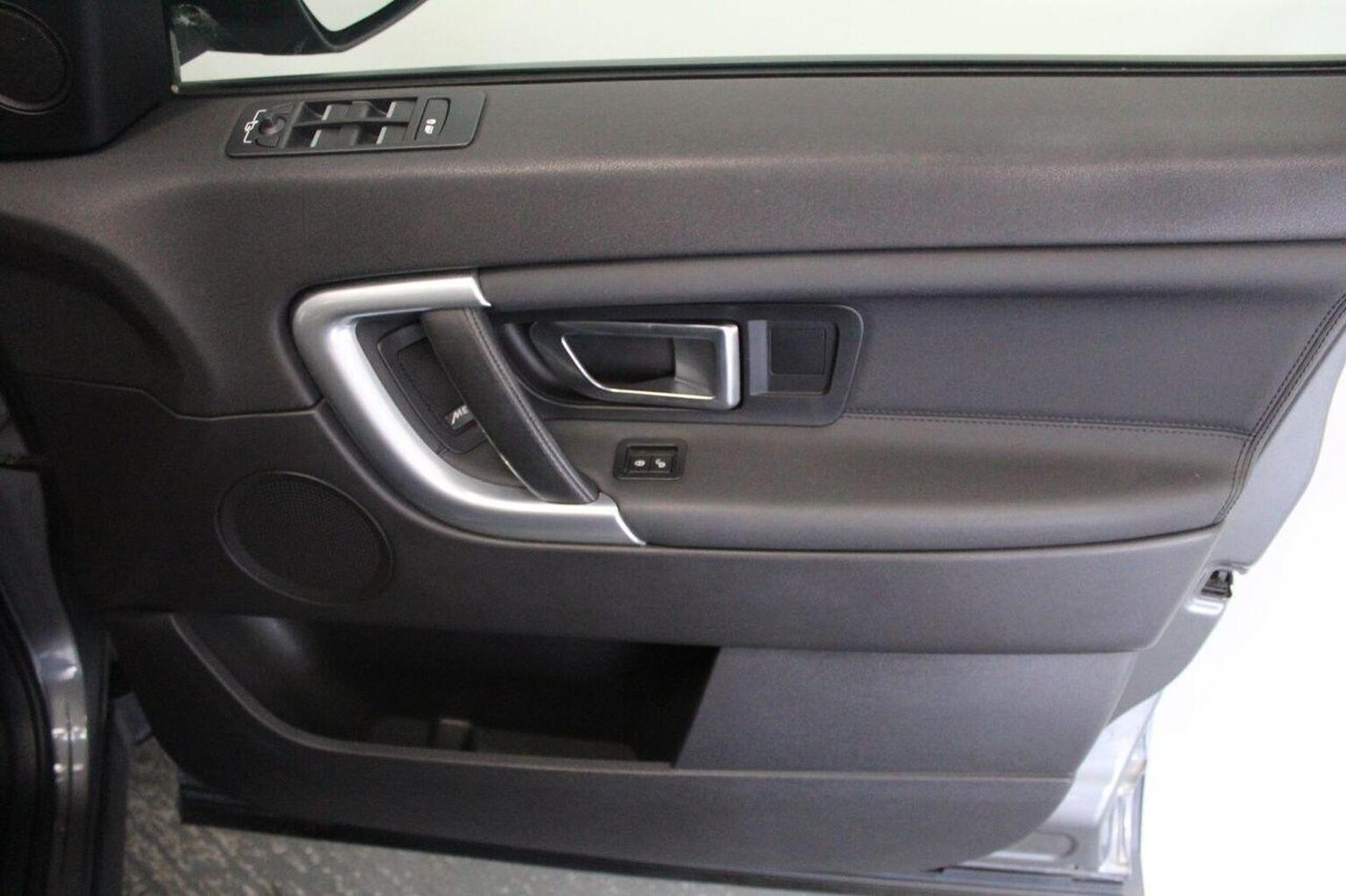 Used Land Rover Discovery Sport 2017 for sale - 77464591: Photo 56