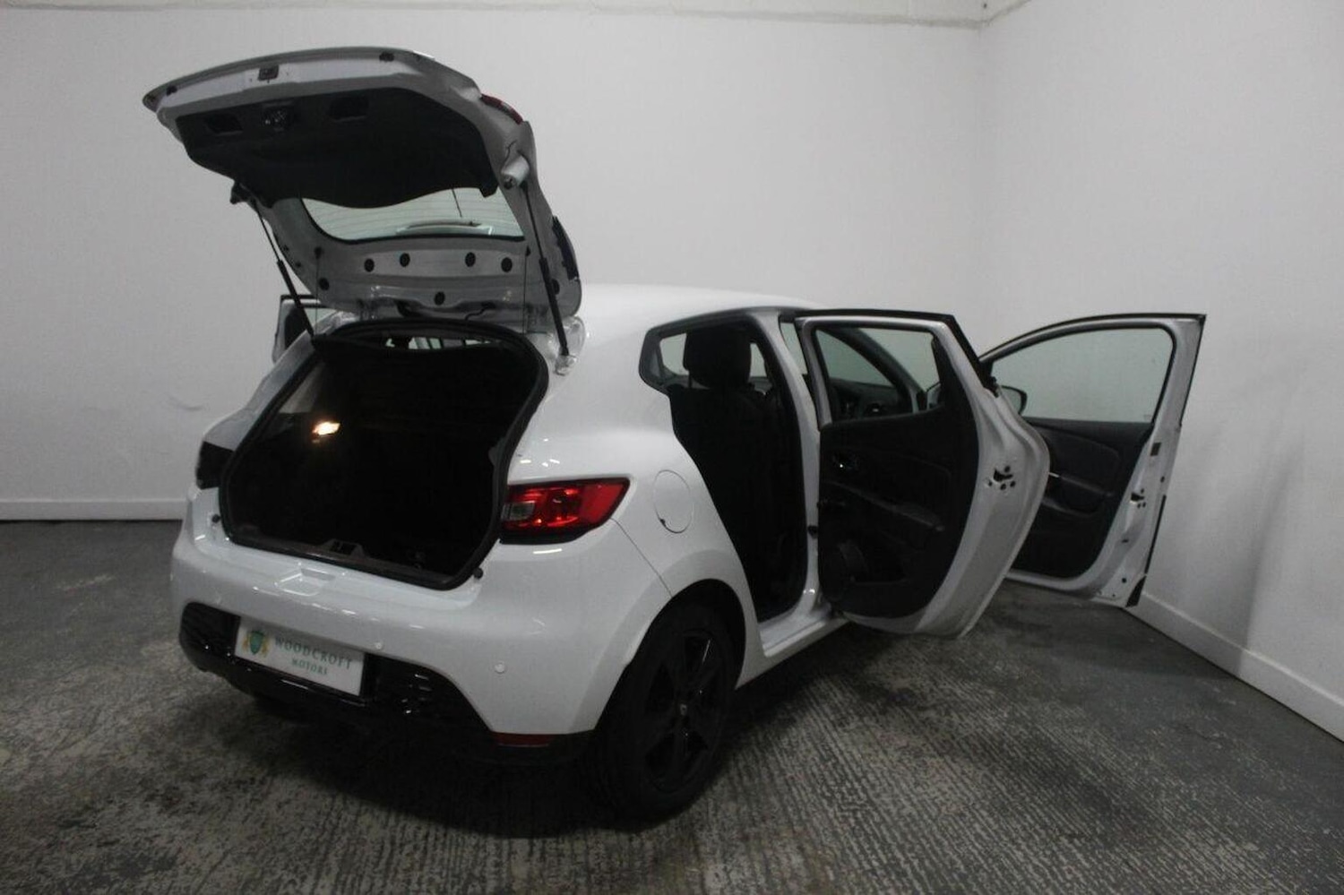 Used Renault Clio 2014 for sale - 77201295: Photo 21