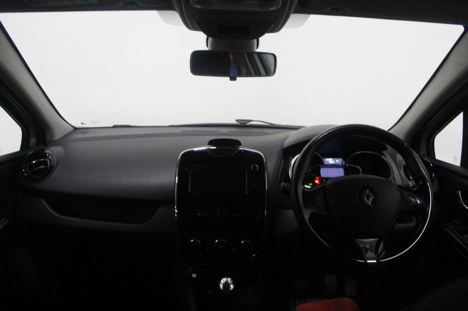 Used Renault Clio 2014 for sale - 77201295: Photo 28