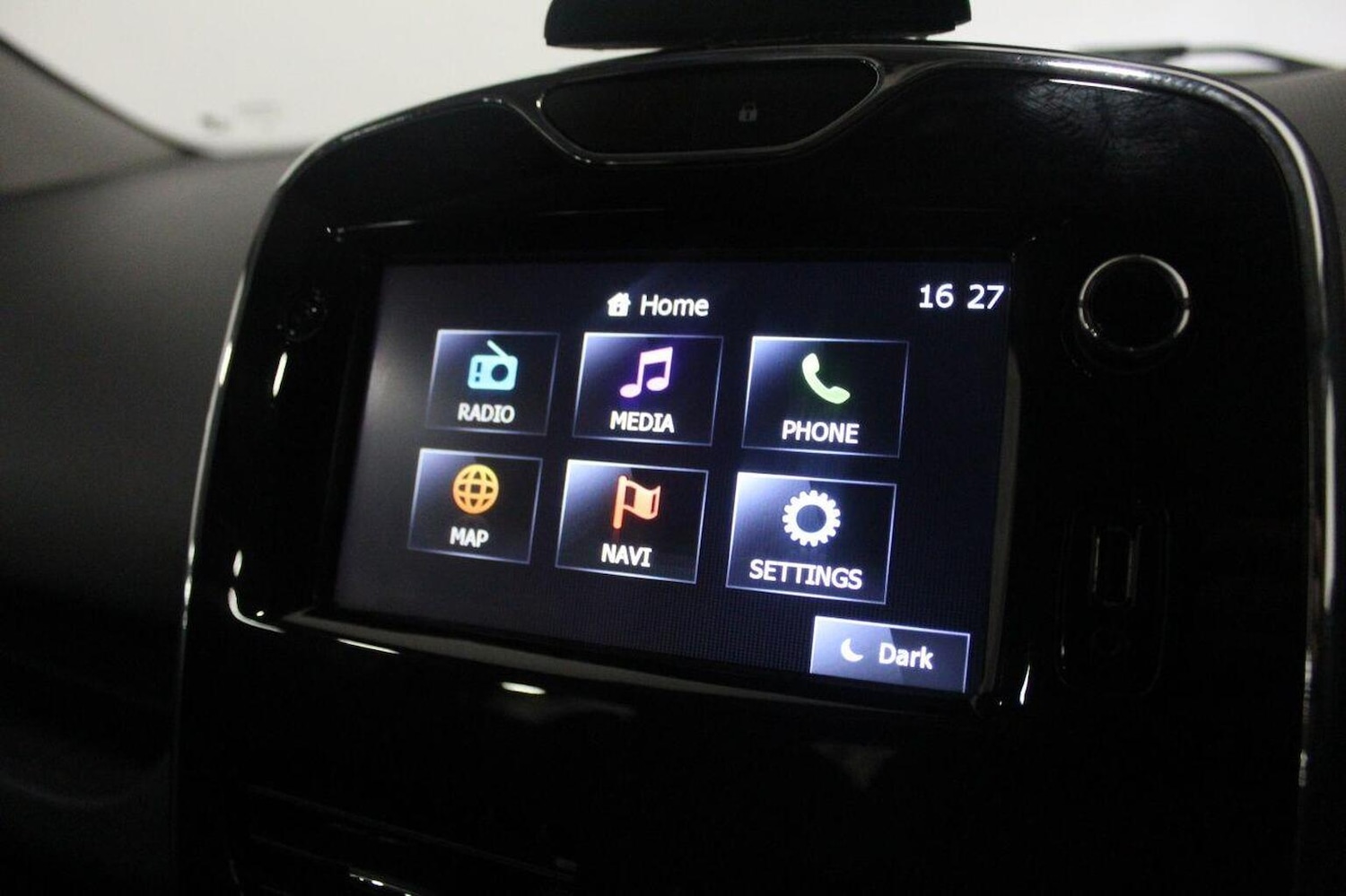 Used Renault Clio 2014 for sale - 77201295: Photo 36