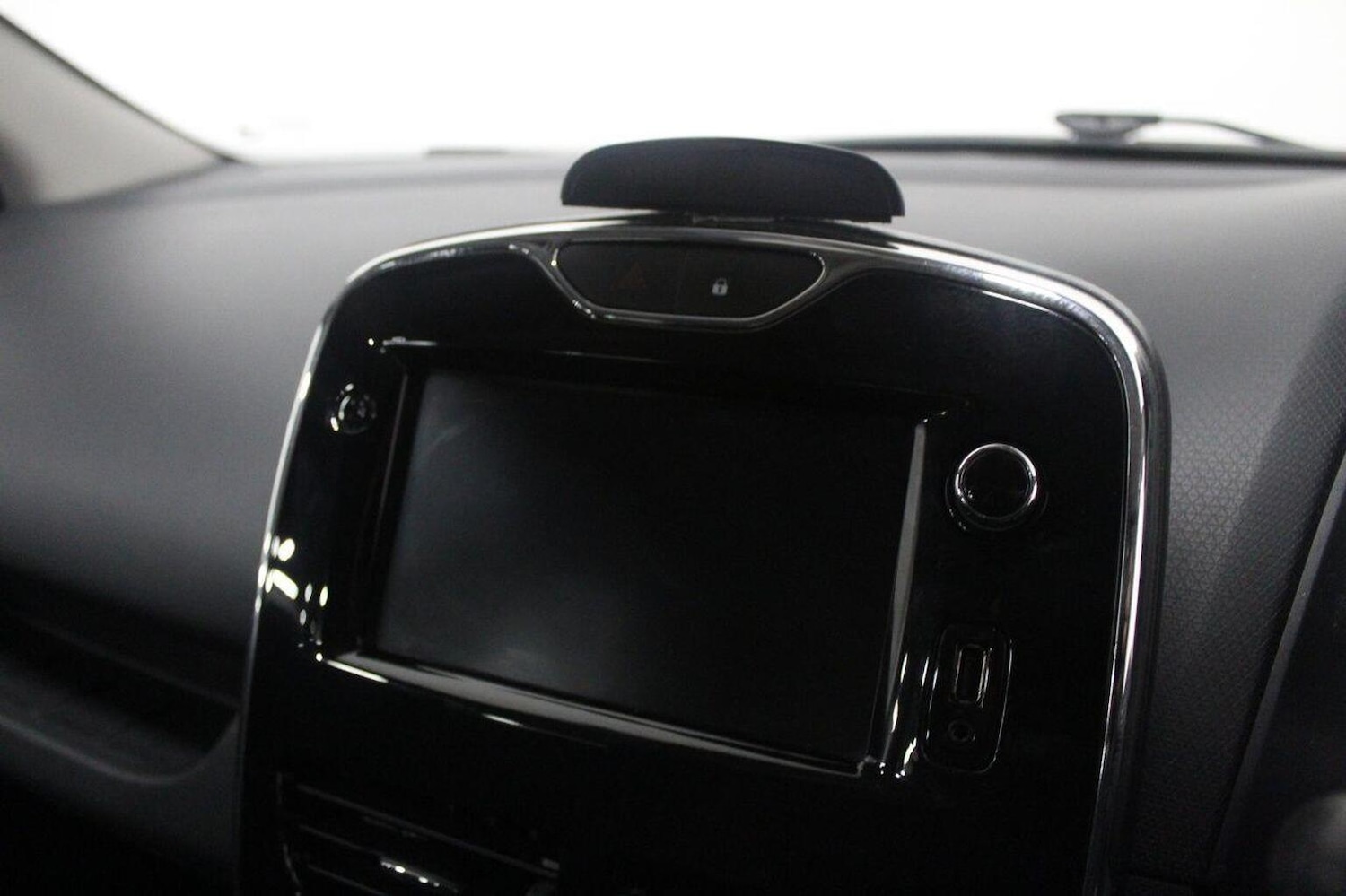 Used Renault Clio 2014 for sale - 77201295: Photo 40