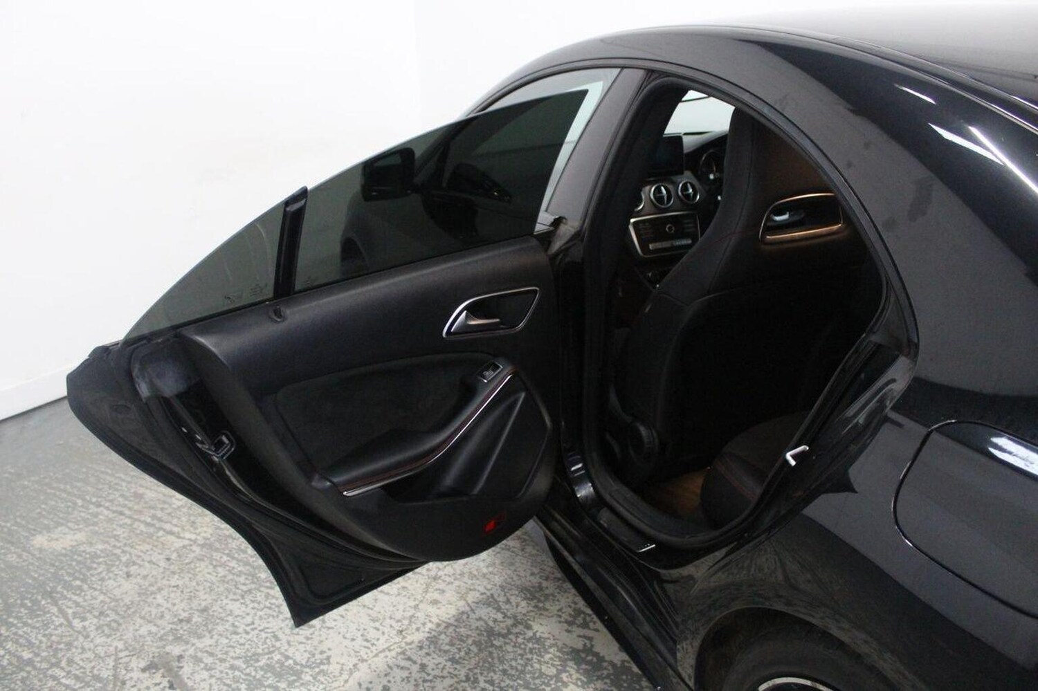 Used Mercedes-Benz CLA 2017 for sale - 77977091: Photo 27