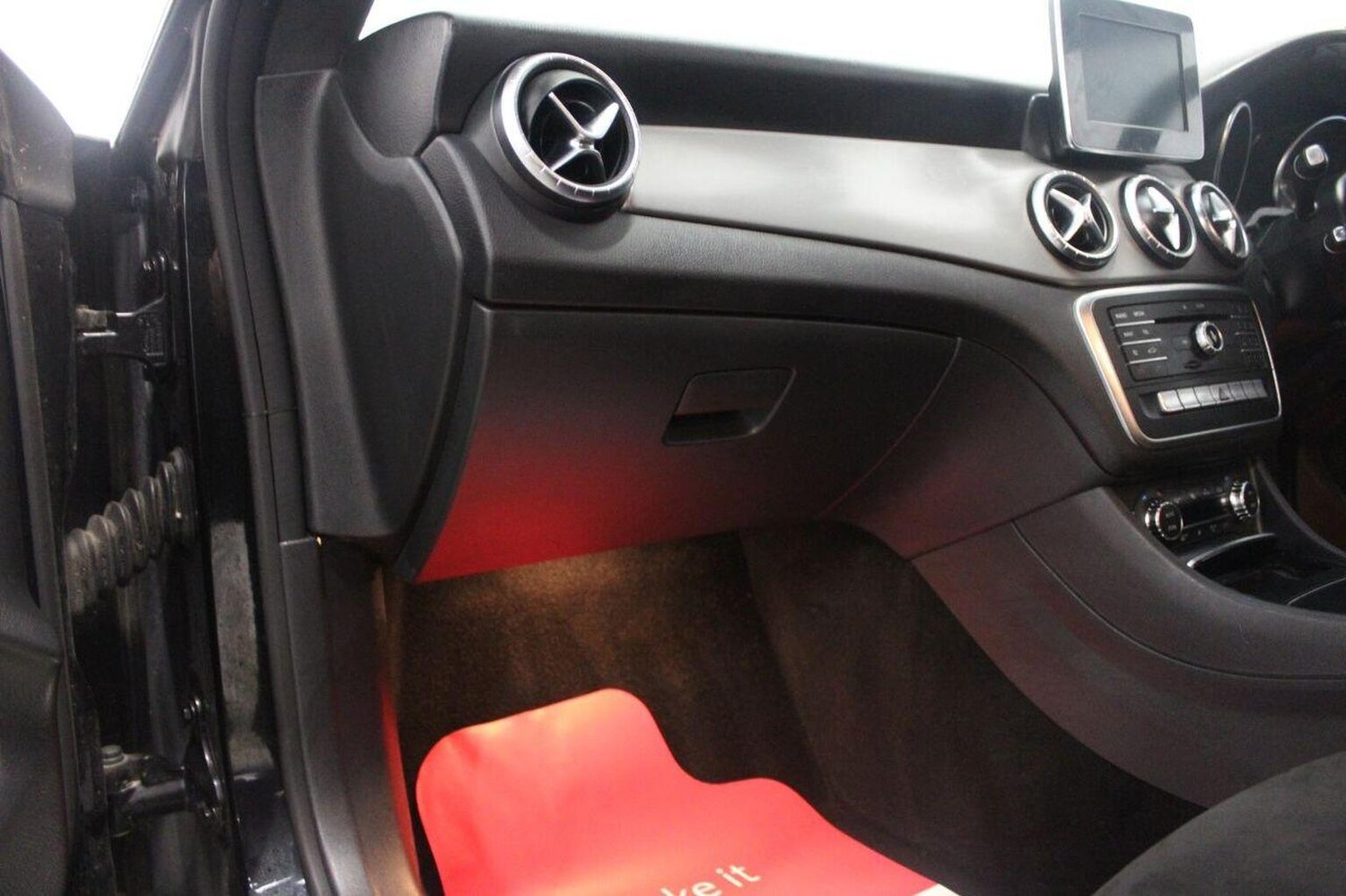 Used Mercedes-Benz CLA 2017 for sale - 77977091: Photo 30