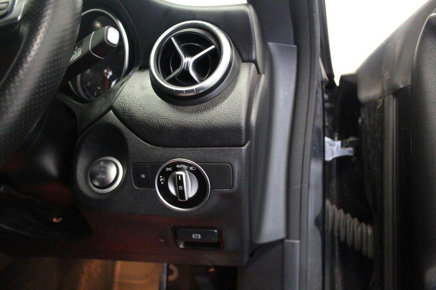 Used Mercedes-Benz CLA 2017 for sale - 77977091: Photo 47