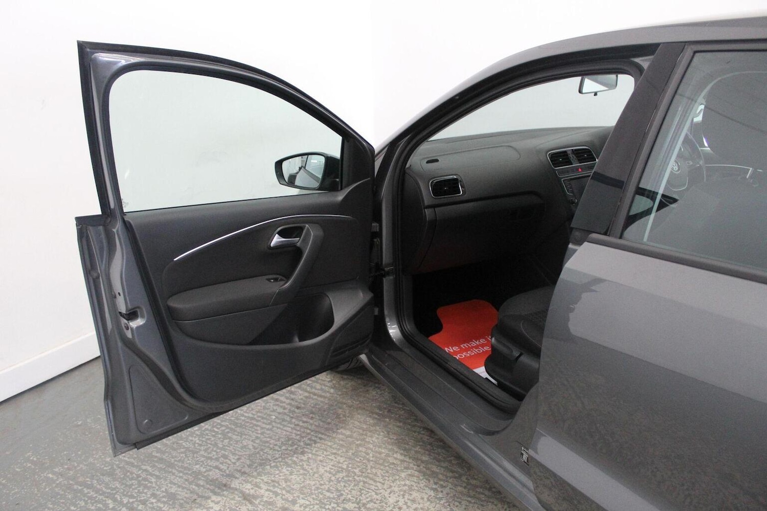 Used Volkswagen Polo 2016 for sale - 78213549: Photo 25