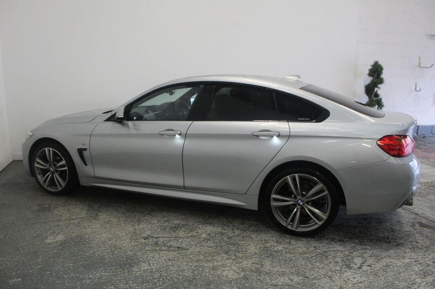 Used BMW 4 Series 2014 for sale - 78145851: Photo 10