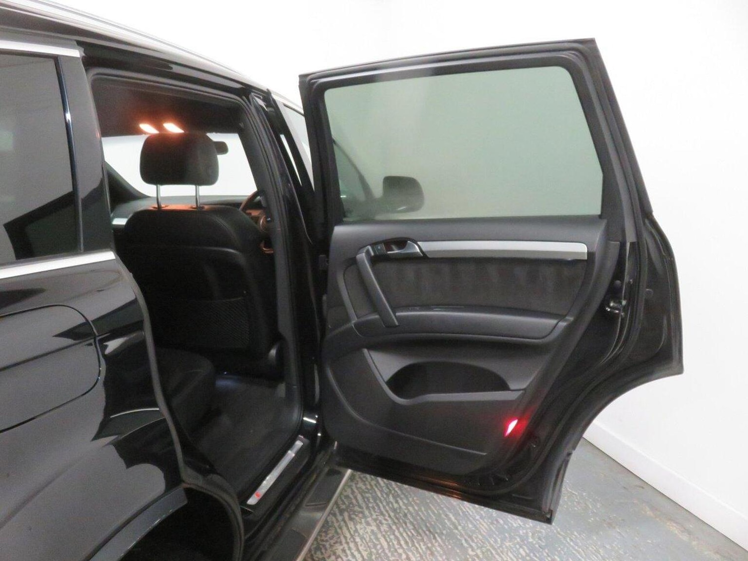 Used Audi Q7 2013 for sale - 77225183: Photo 26