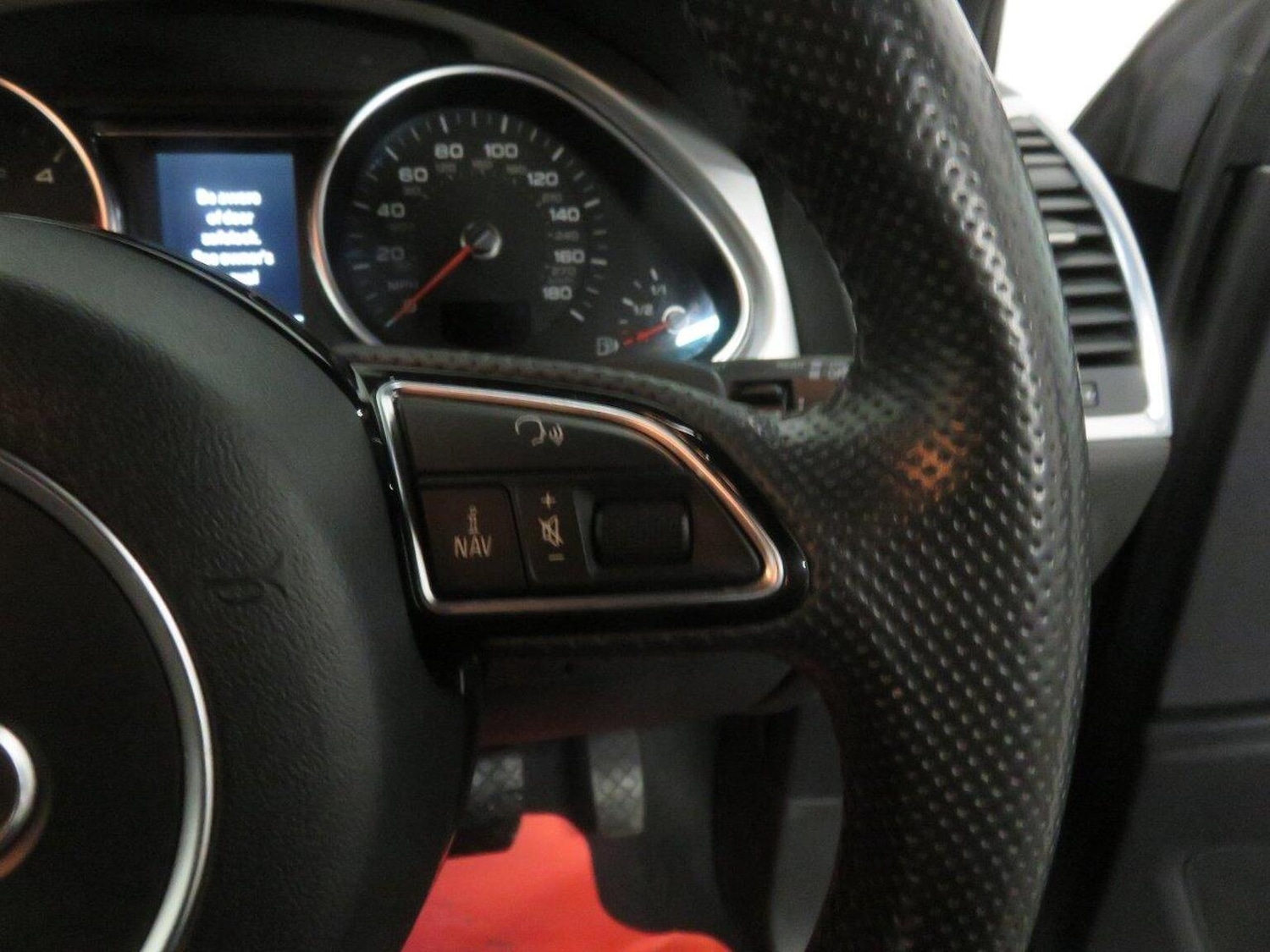 Used Audi Q7 2013 for sale - 77225183: Photo 46