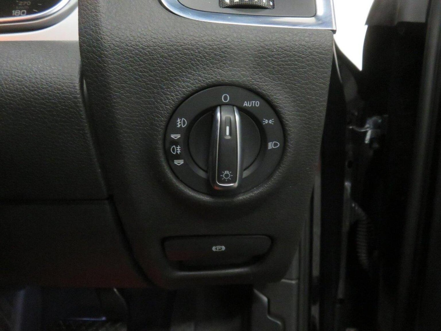 Used Audi Q7 2013 for sale - 77225183: Photo 48