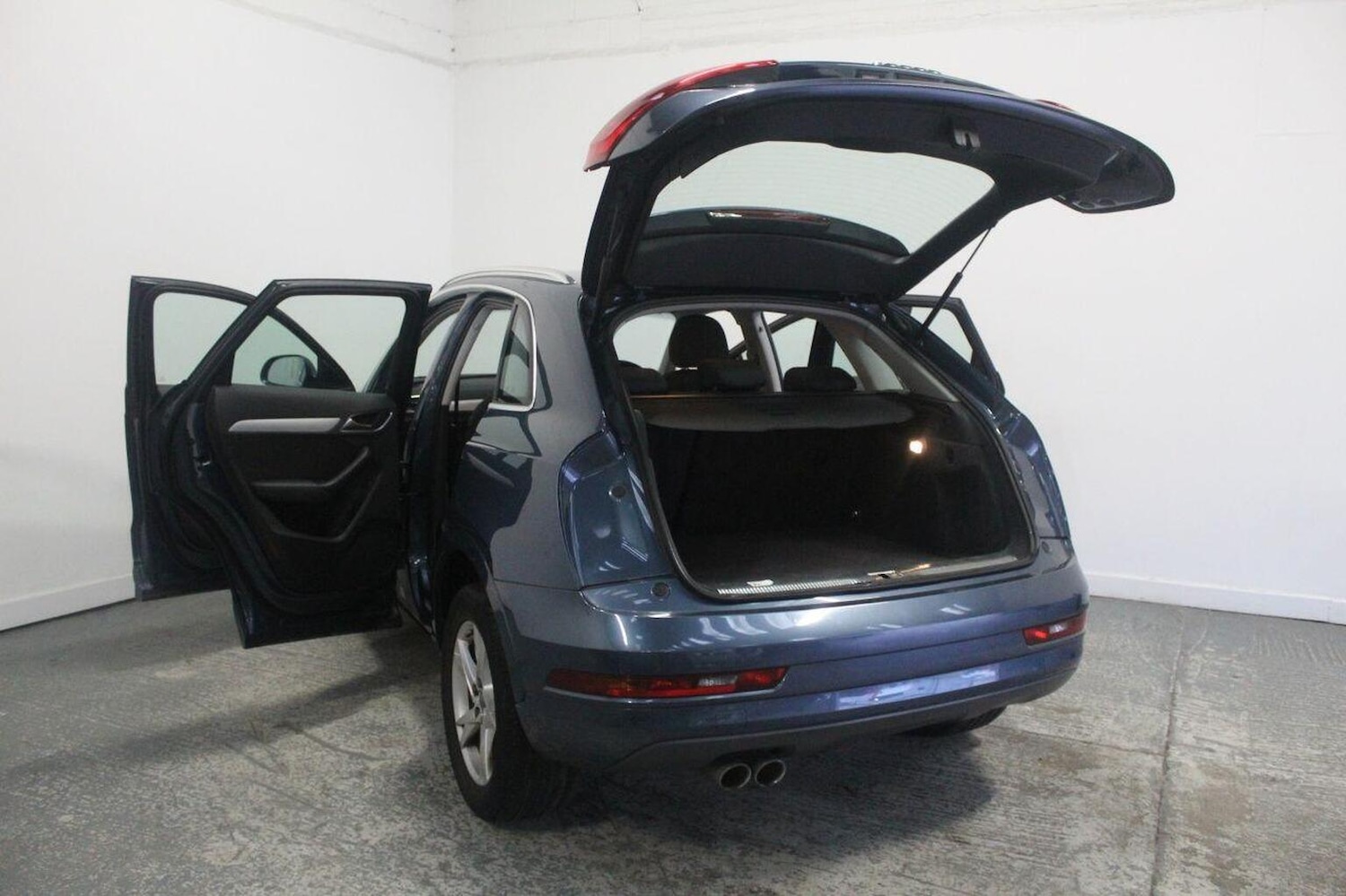 Used Audi Q3 2016 for sale - 77937884: Photo 21