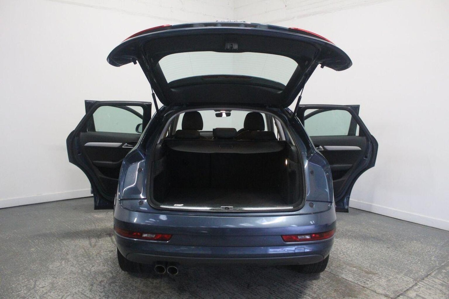 Used Audi Q3 2016 for sale - 77937884: Photo 23