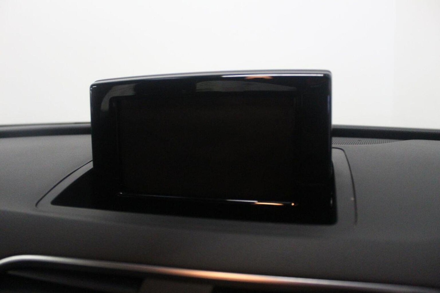 Used Audi Q3 2016 for sale - 77937884: Photo 42