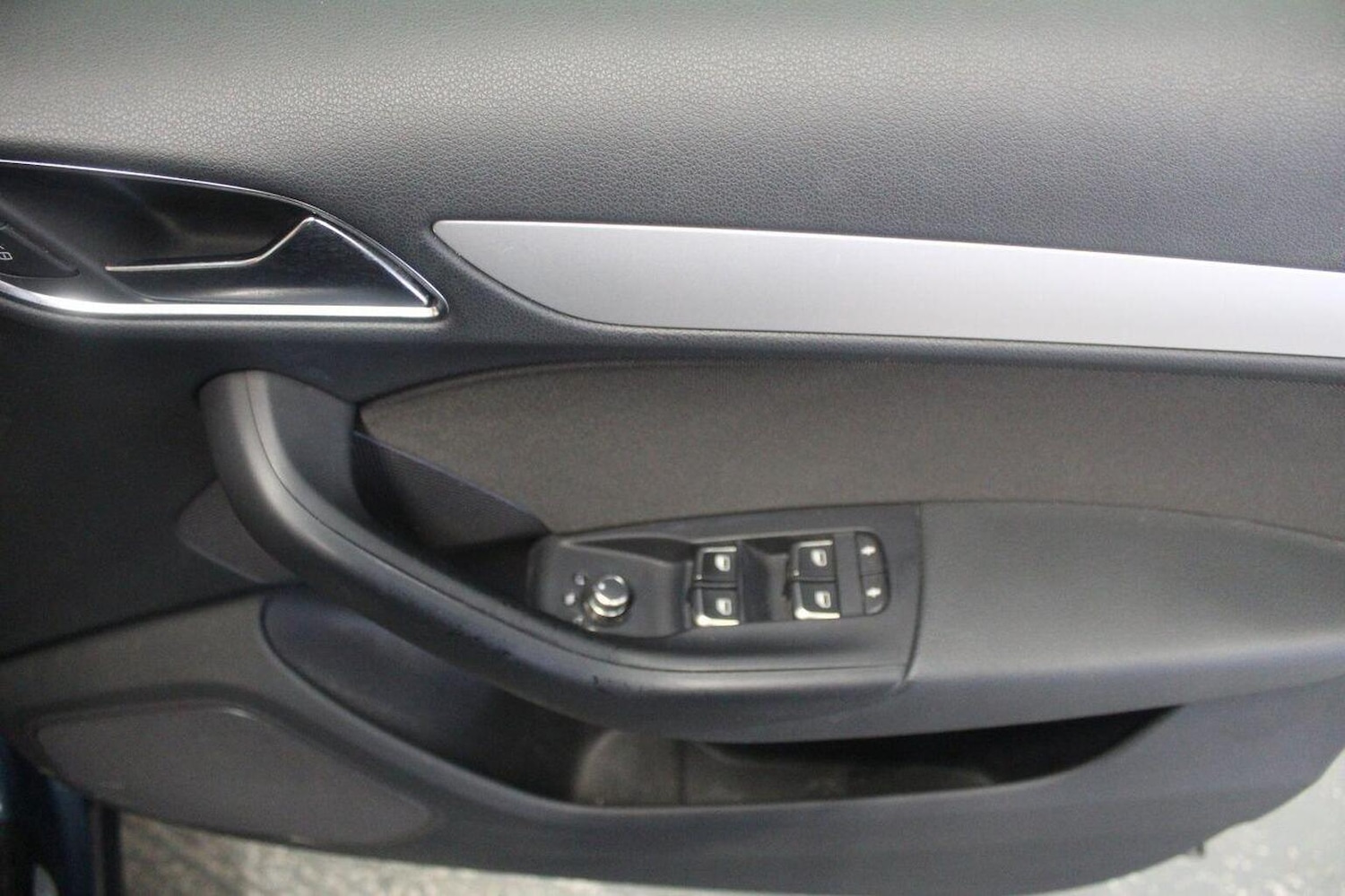 Used Audi Q3 2016 for sale - 77937884: Photo 51