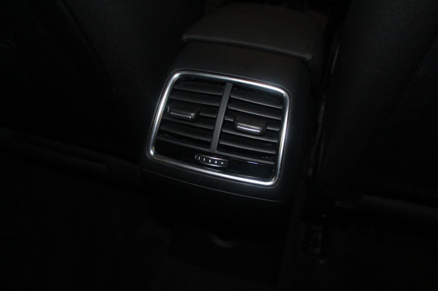 Used Audi Q3 2016 for sale - 77937884: Photo 57