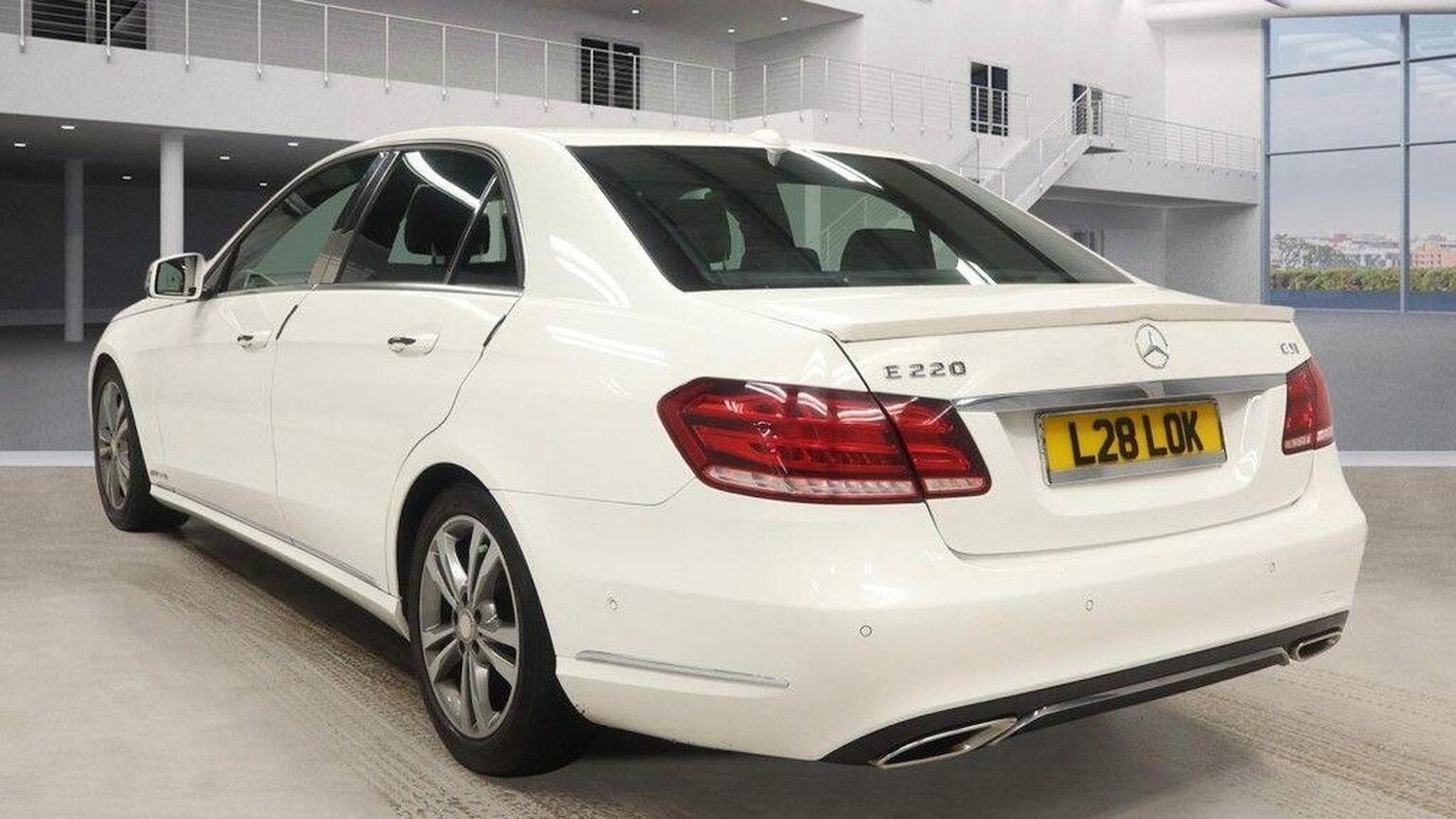 Used Mercedes-Benz E Class 2014 for sale - 77891657: Photo 5