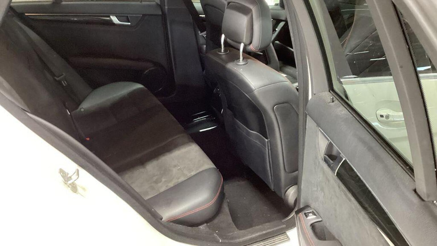 Used Mercedes-Benz C-Class 2012 for sale - 76114022: Photo 11