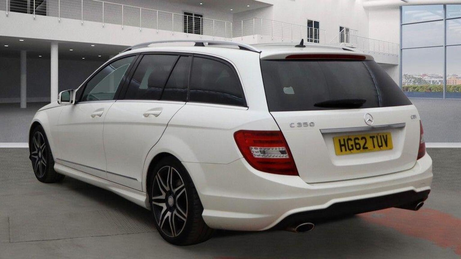 Used Mercedes-Benz C-Class 2012 for sale - 76114022: Photo 4