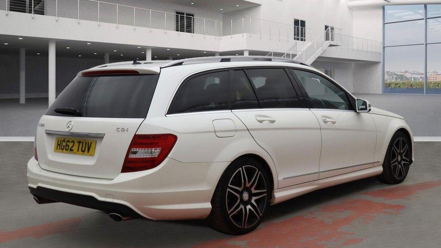 Used Mercedes-Benz C-Class 2012 for sale - 76114022: Photo 5