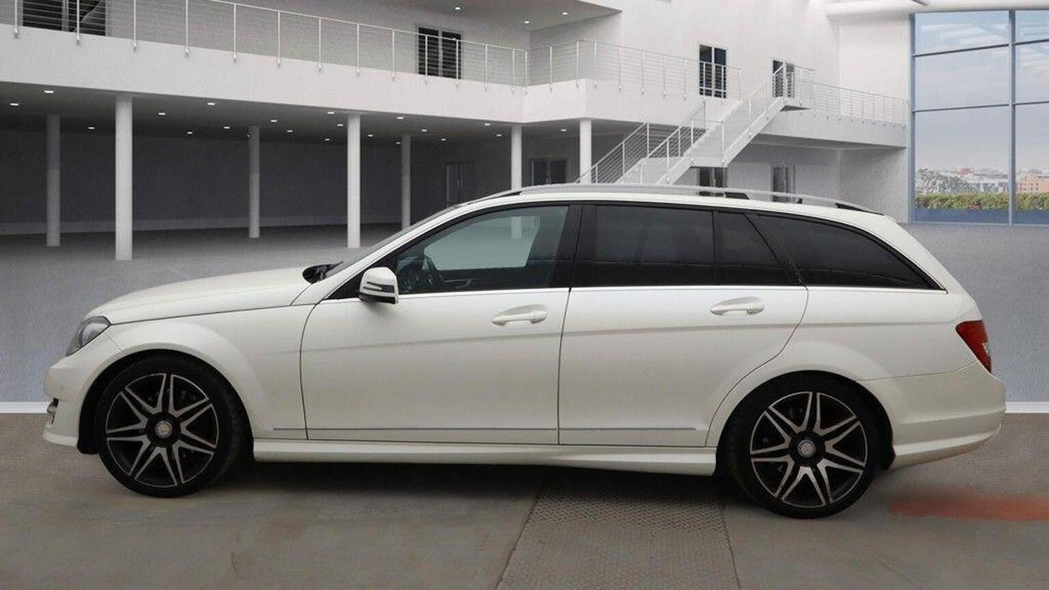 Used Mercedes-Benz C-Class 2012 for sale - 76114022: Photo 8