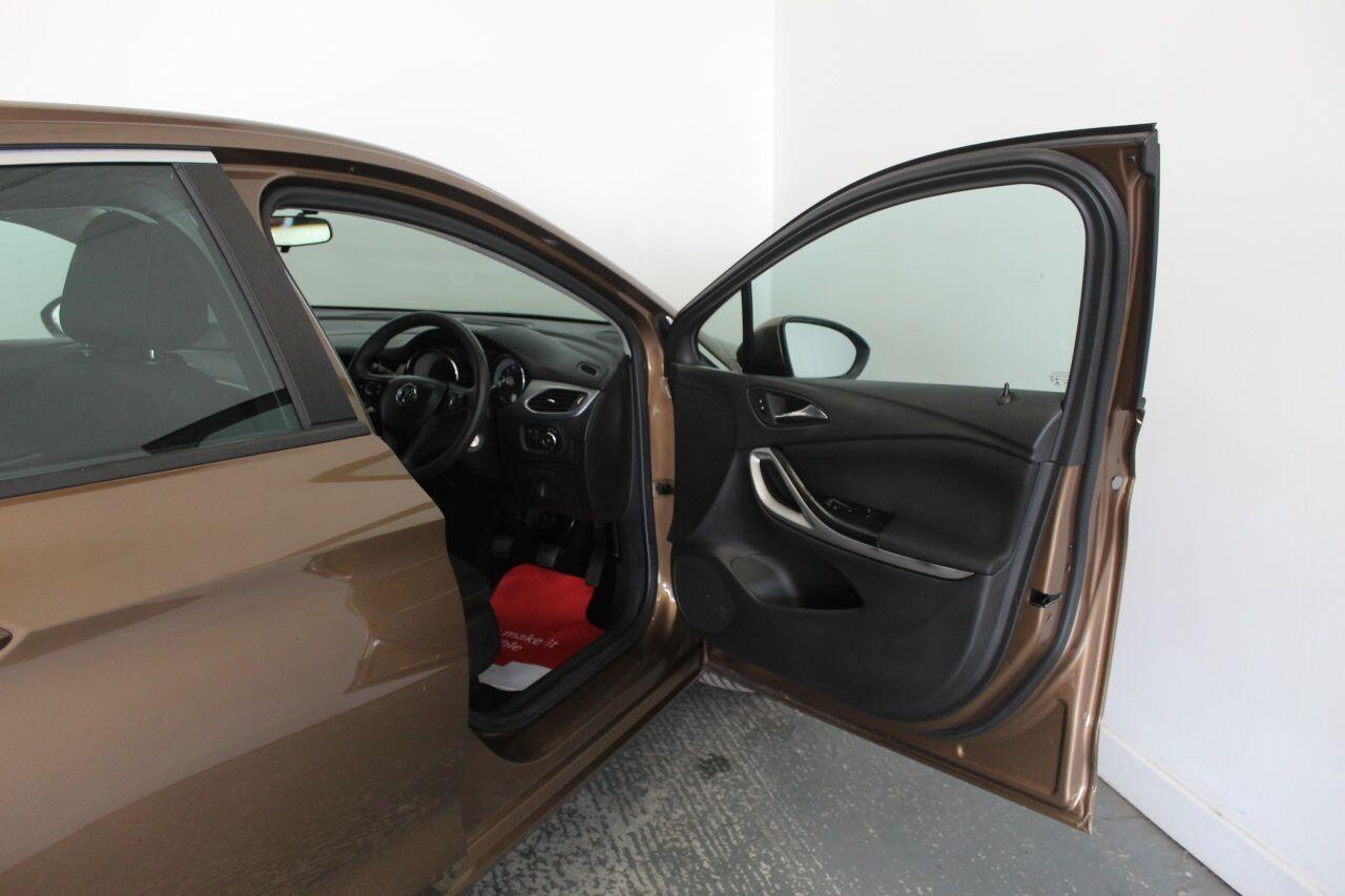 Used Vauxhall Astra 2017 for sale - 75740448: Photo 21