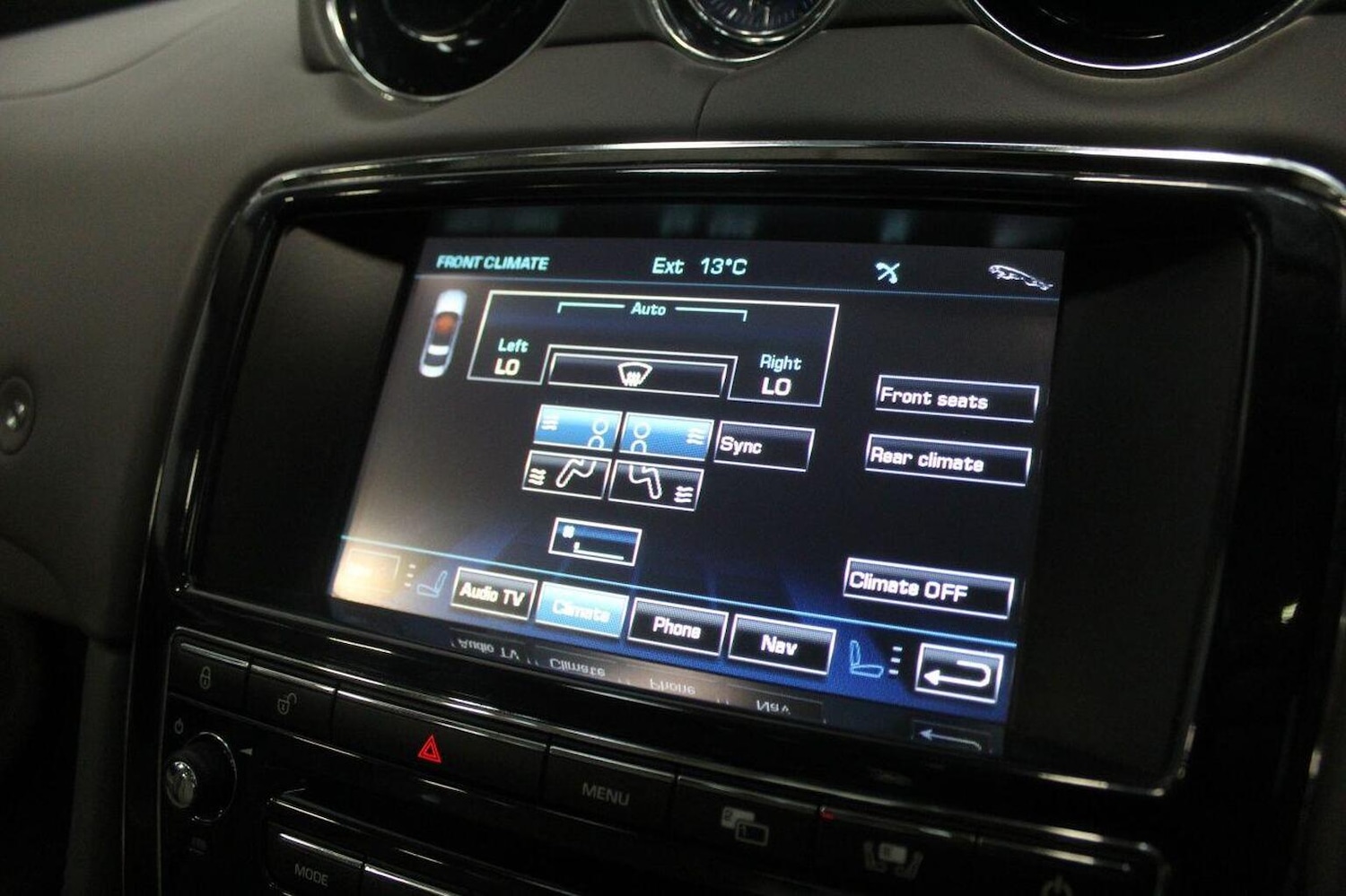 Used Jaguar XJ 2011 for sale - 77977146: Photo 41