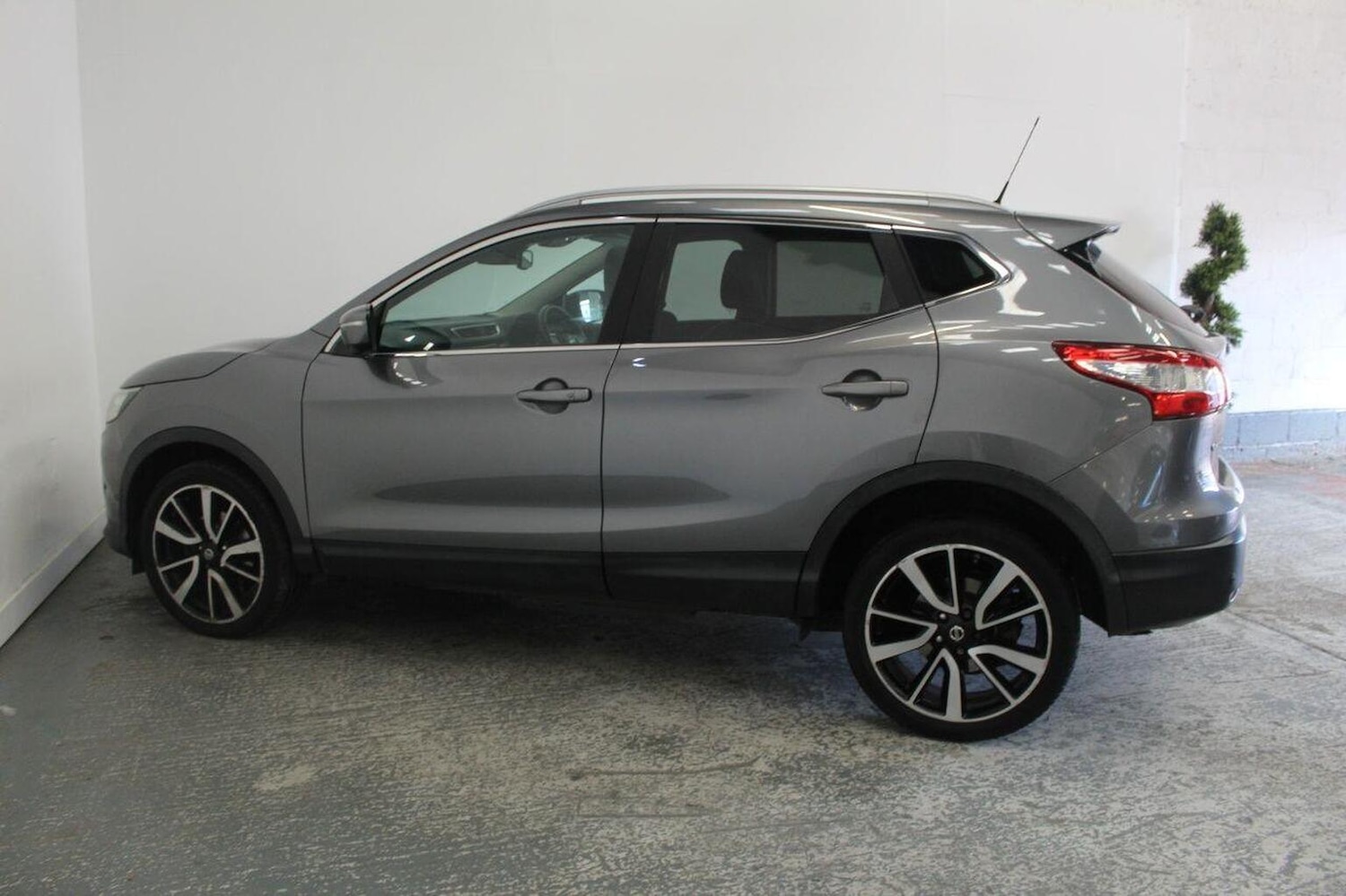 Used Nissan Qashqai 2014 for sale - 77027890: Photo 10