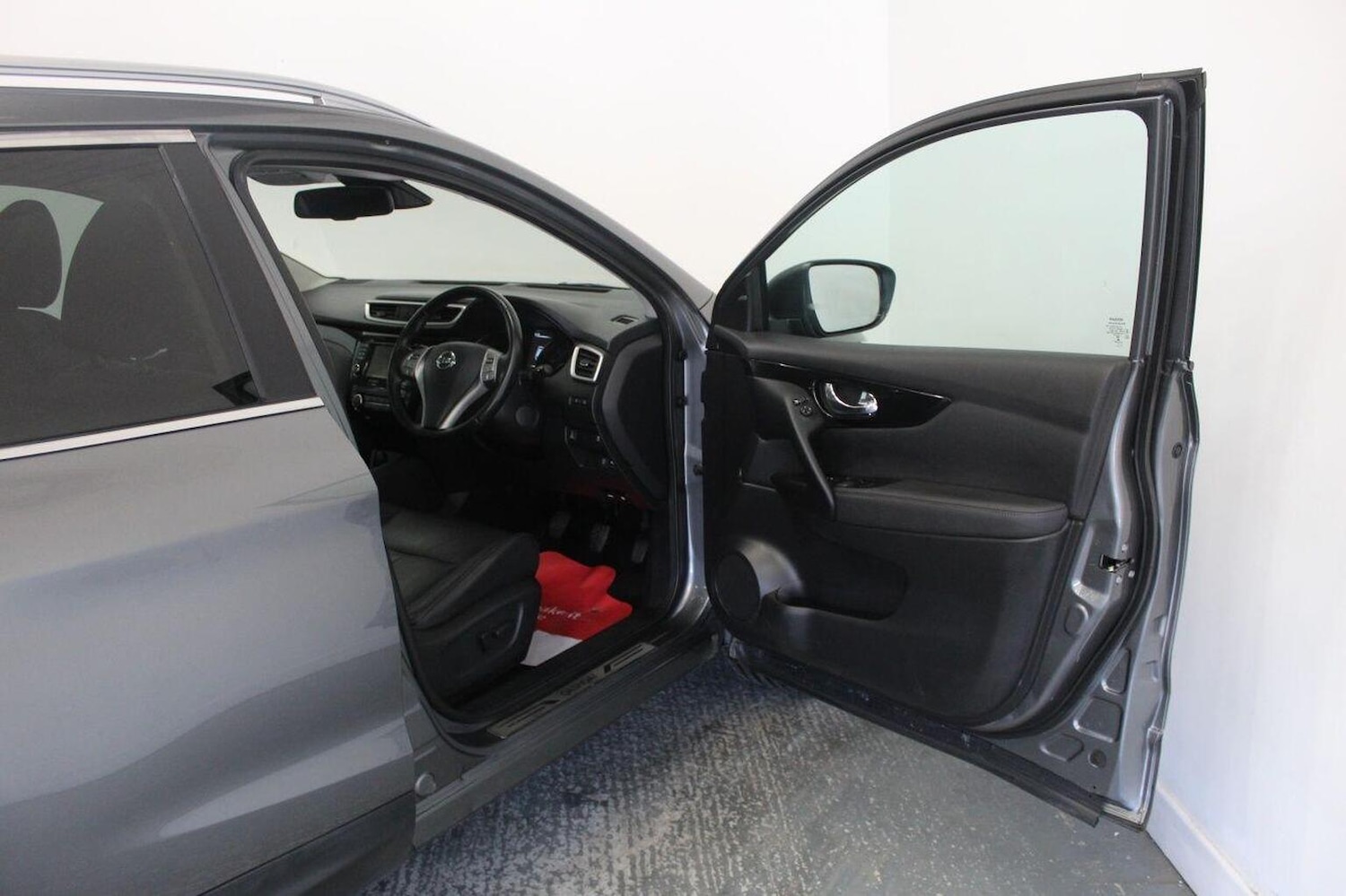 Used Nissan Qashqai 2014 for sale - 77027890: Photo 24