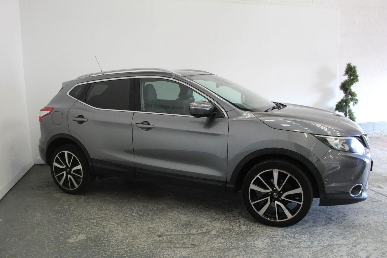 Used Nissan Qashqai 2014 for sale - 77027890: Photo 4