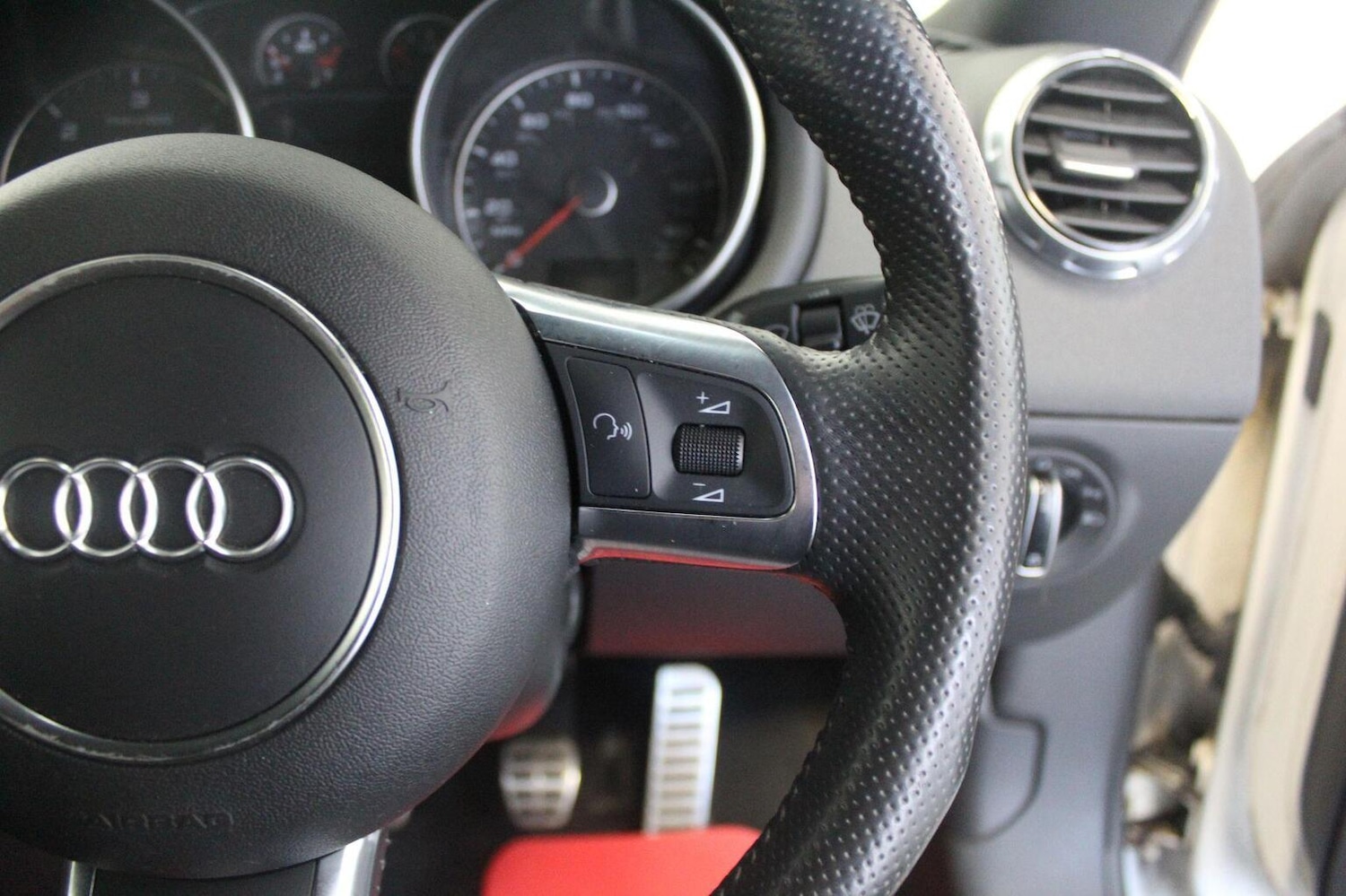 Used Audi TT 2014 for sale - 77937820: Photo 39