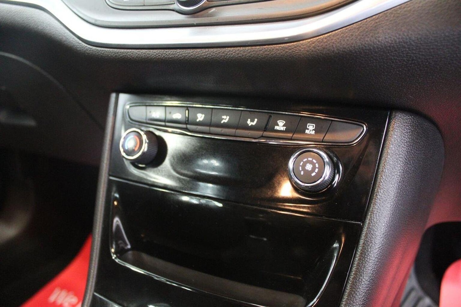 Used Vauxhall Astra 2015 for sale - 76082638: Photo 38