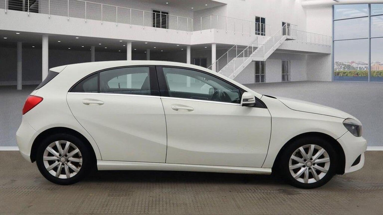 Used Mercedes-Benz A-Class 2014 for sale - 77937801: Photo 7
