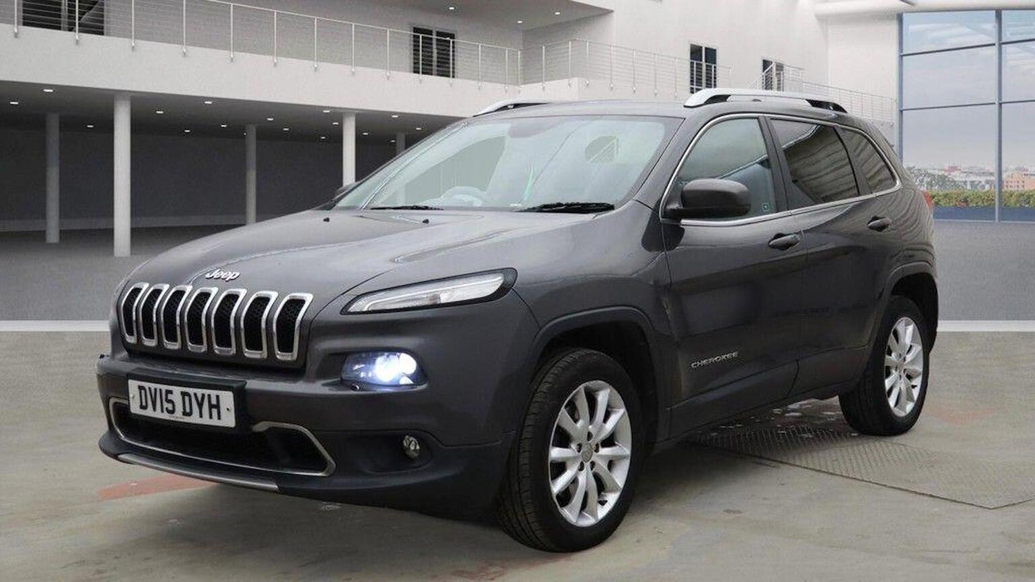 Used Jeep Cherokee 2015 for sale - 77937899: Photo 3