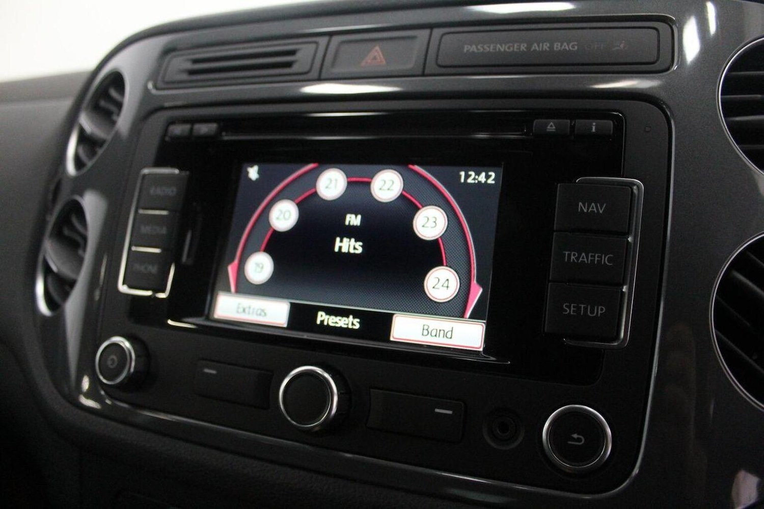 Used Volkswagen Tiguan 2015 for sale - 76531188: Photo 34