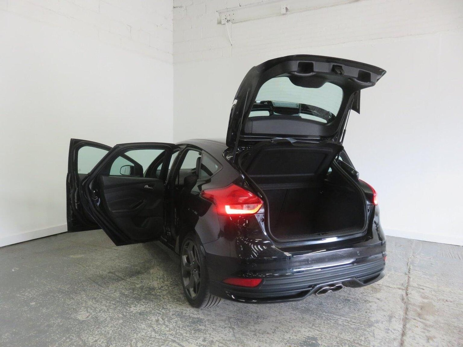 Used Ford Focus 2017 for sale - 77937808: Photo 19