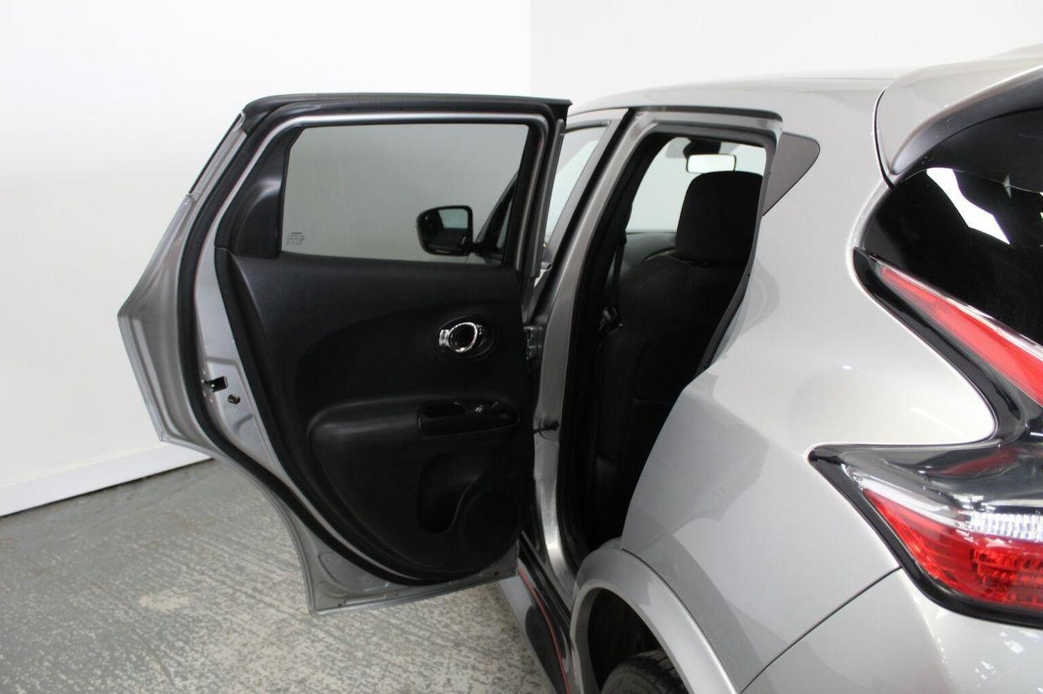 Used Nissan Juke 2017 for sale - 77937940: Photo 27